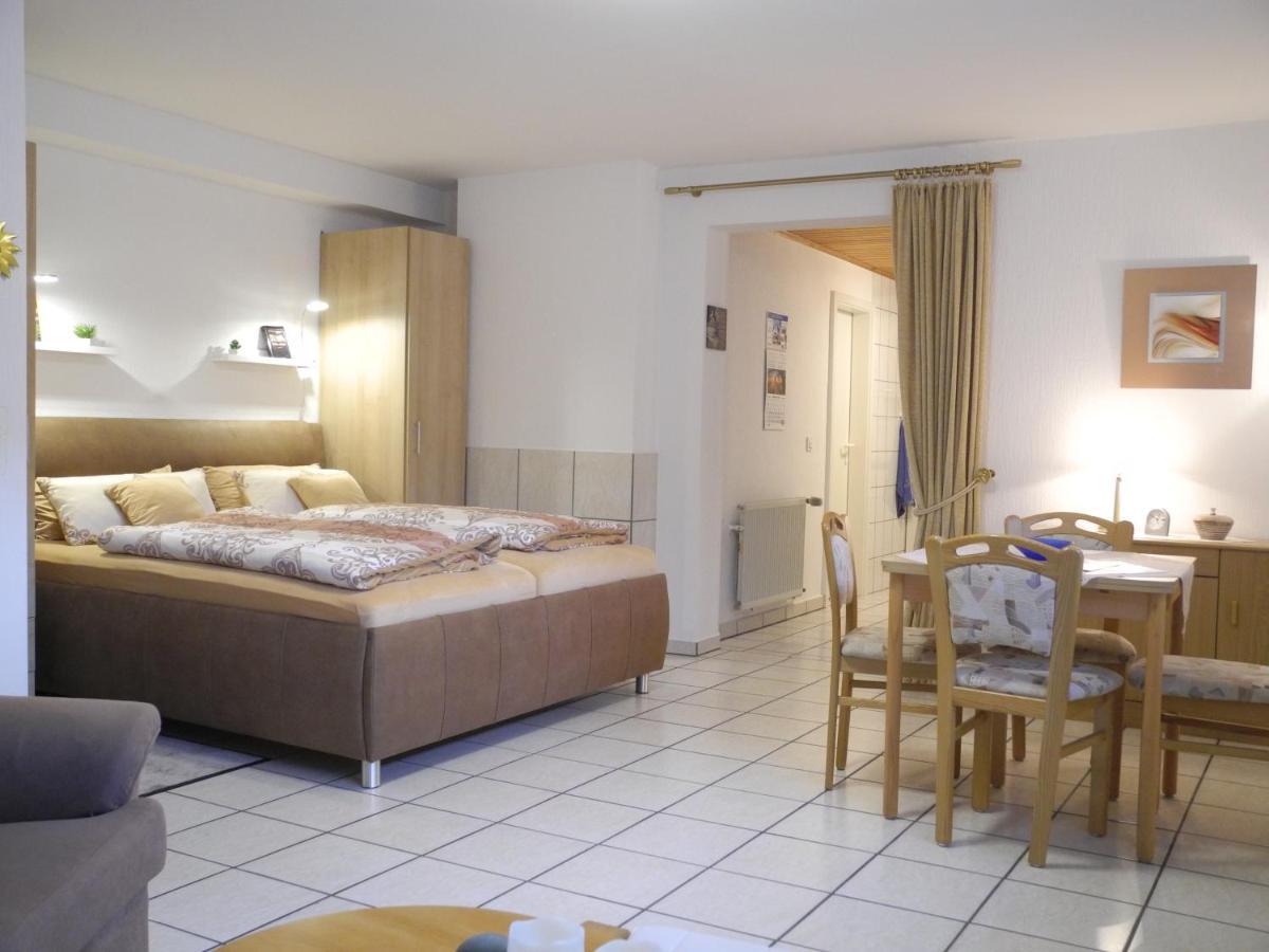 Ferienwohnung Heinen Andernach Extérieur photo